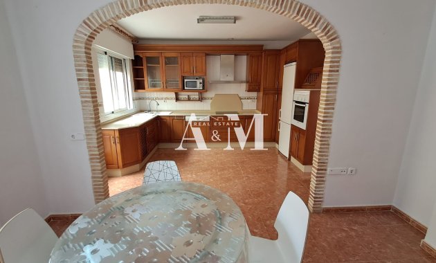 Long Term Rental - Townhouse - Cartagena - La Aparecida