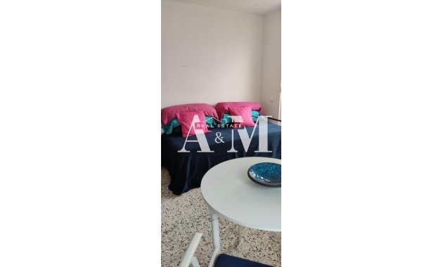 Долгосрочная аренда - Квартира / квартира - Torrevieja - Playa del Cura