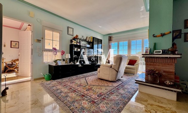 Resale - Chalet - Orihuela Costa - Villamartín