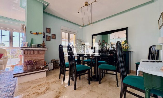 Resale - Chalet - Orihuela Costa - Villamartín