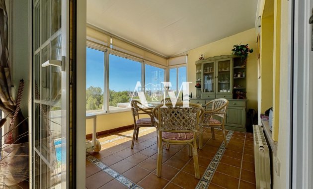 Resale - Chalet - Orihuela Costa - Villamartín