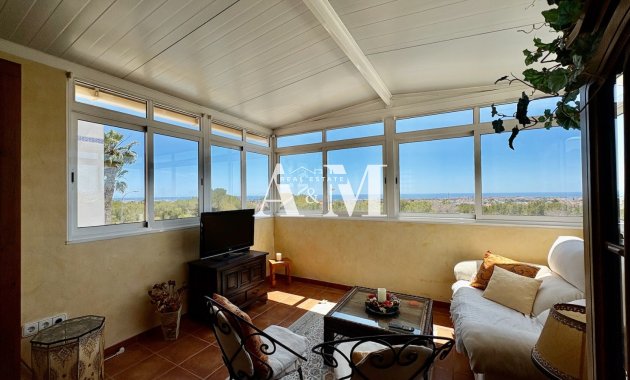 Resale - Chalet - Orihuela Costa - Villamartín