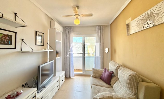 Alquiler a largo plazo - Apartamento / piso - Torrevieja - El Molino