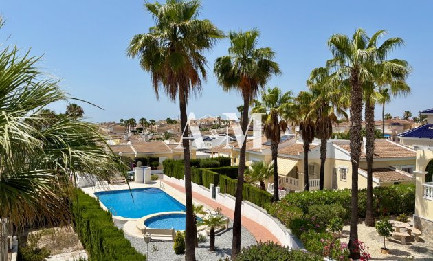 Resale - Chalet - Rojales - Ciudad Quesada