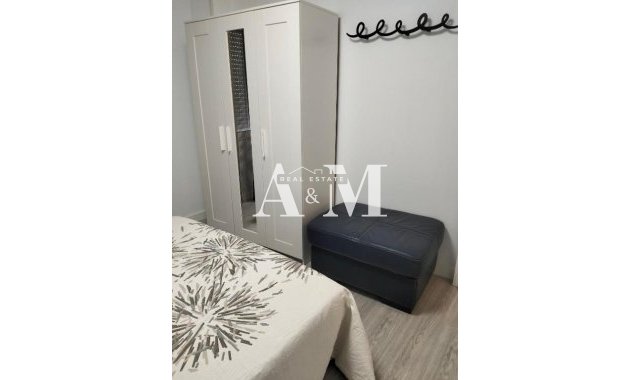 Alquiler a largo plazo - Apartamento / piso - Santa Pola - Puerto