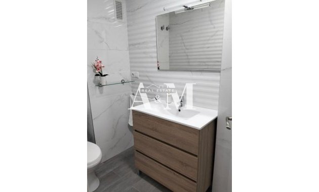 Alquiler a largo plazo - Apartamento / piso - Santa Pola - Puerto