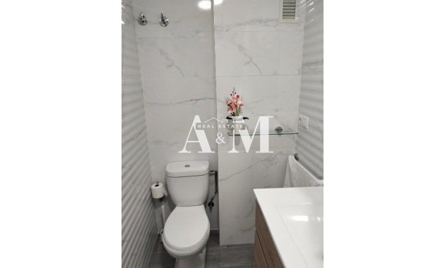 Alquiler a largo plazo - Apartamento / piso - Santa Pola - Puerto