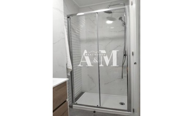 Alquiler a largo plazo - Apartamento / piso - Santa Pola - Puerto
