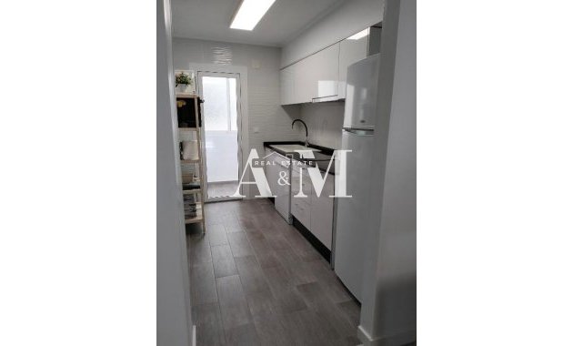 Alquiler a largo plazo - Apartamento / piso - Santa Pola - Puerto