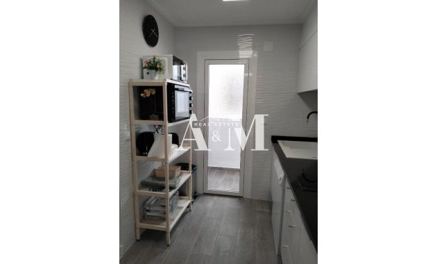 Alquiler a largo plazo - Apartamento / piso - Santa Pola - Puerto