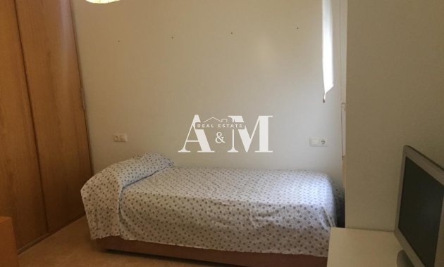 Alquiler a largo plazo - Apartamento / piso - Santa Pola