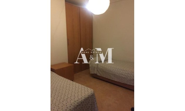 Alquiler a largo plazo - Apartamento / piso - Santa Pola