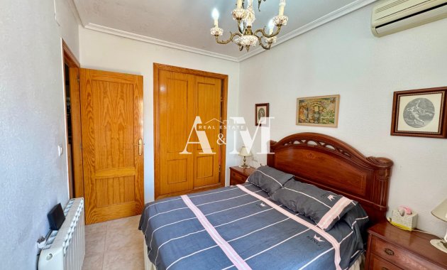 Resale - Townhouse - Torrevieja - La Siesta - El Salado -  Torreta