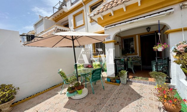 Resale - Townhouse - Torrevieja - La Siesta - El Salado -  Torreta