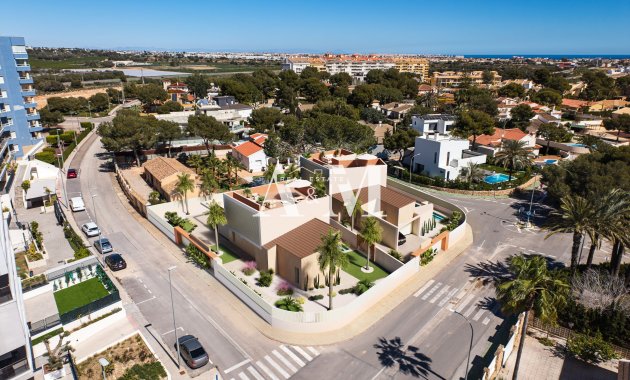Новое здание - Rород - Dehesa de Campoamor