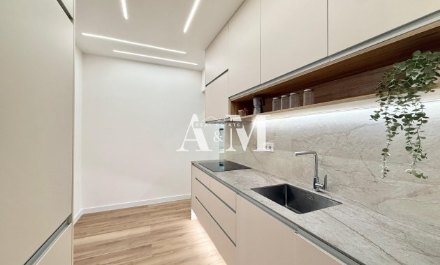 Long Term Rental - Apartment / flat - Torrevieja - Centro