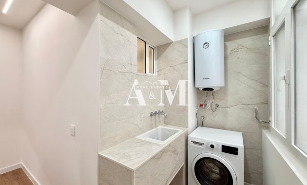 Long Term Rental - Apartment / flat - Torrevieja - Centro