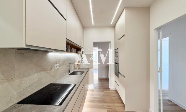 Long Term Rental - Apartment / flat - Torrevieja - Centro
