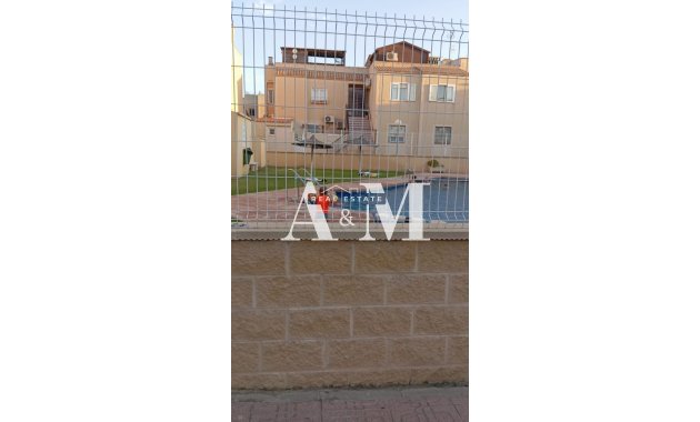 Долгосрочная аренда - Бунгало - Torrevieja - Nueva Torrevieja - Aguas Nuevas
