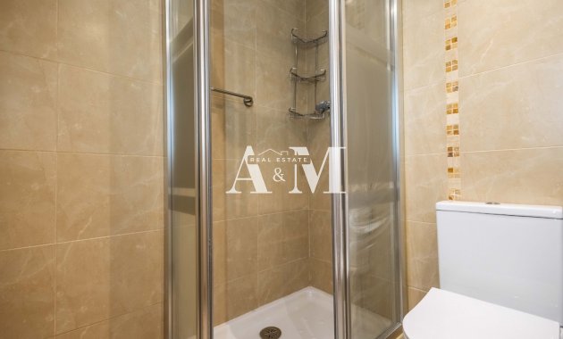 Resale - Apartment / flat - Torrevieja - Playa del Cura