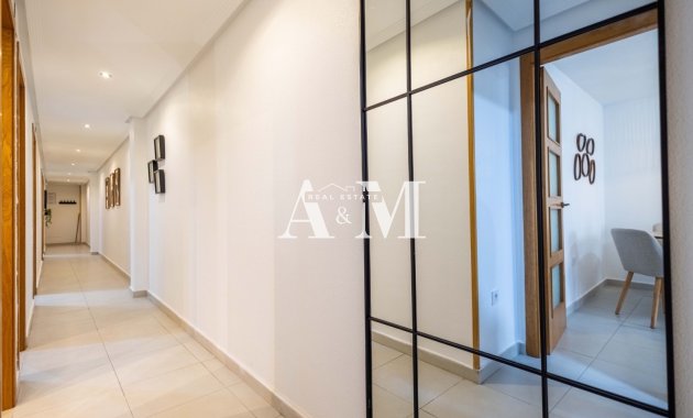 Resale - Apartment / flat - Torrevieja - Playa del Cura