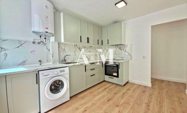 Resale - Apartment / flat - Torrevieja - El Acequión - Los Náufragos