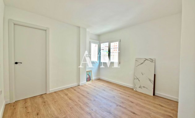 Resale - Apartment / flat - Torrevieja - El Acequión - Los Náufragos
