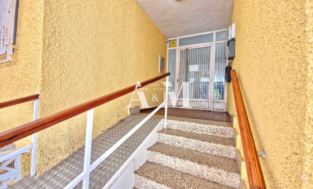 Resale - Apartment / flat - Torrevieja - El Acequión - Los Náufragos