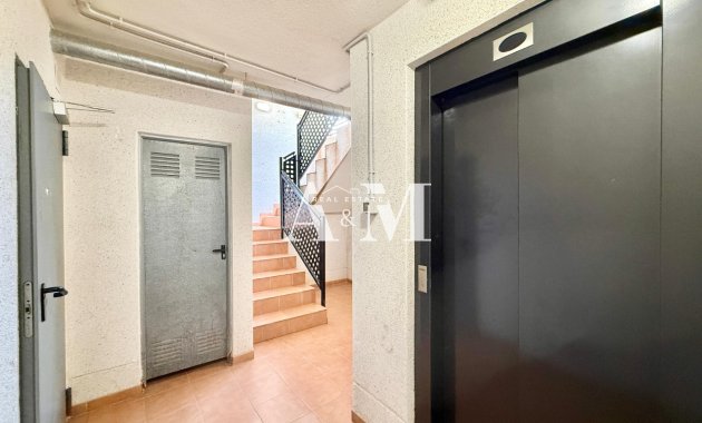 Перепродажа - Квартира / квартира - Monforte del Cid