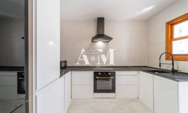 Long Term Rental - Townhouse - Orihuela Costa - Villamartín