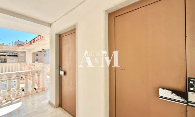 Long Term Rental - Apartment / flat - Torrevieja - Centro