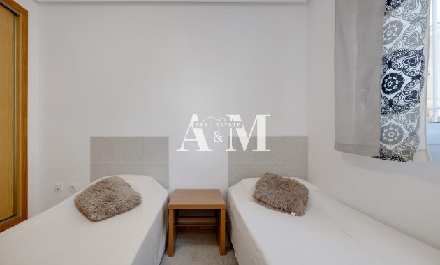 Resale - Townhouse - Orihuela Costa - Punta Prima