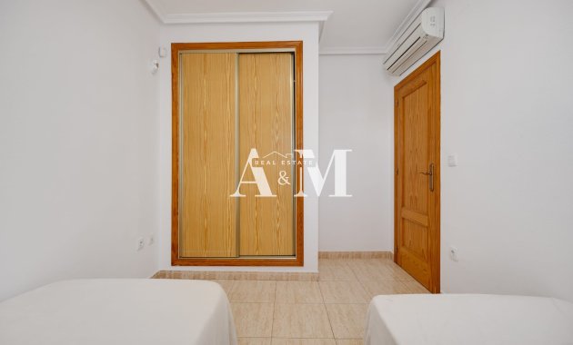 Resale - Townhouse - Orihuela Costa - Punta Prima