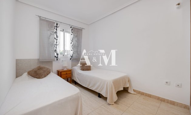 Resale - Townhouse - Orihuela Costa - Punta Prima