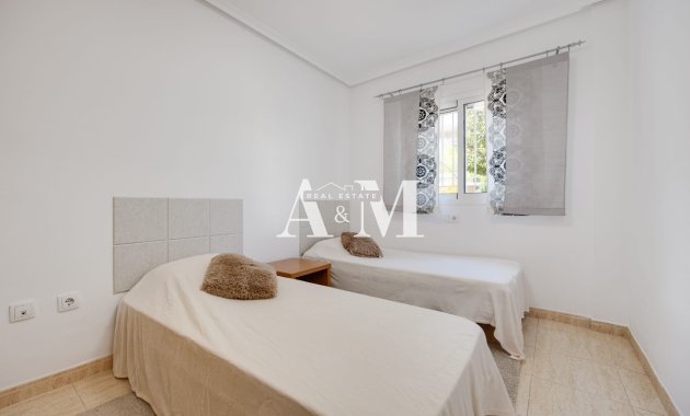 Resale - Townhouse - Orihuela Costa - Punta Prima