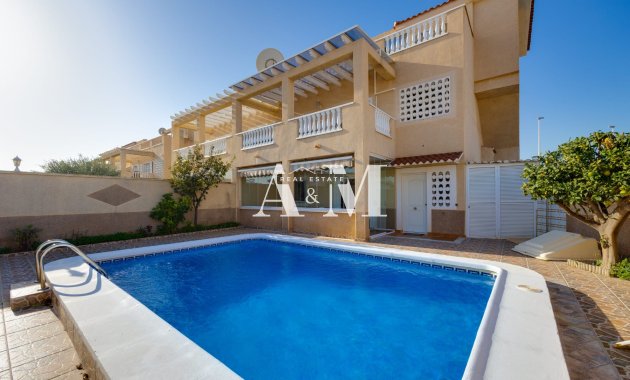 Resale - Townhouse - Orihuela Costa - Punta Prima