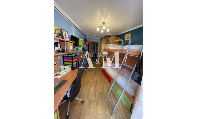 Resale - Apartment / flat - Almoradí