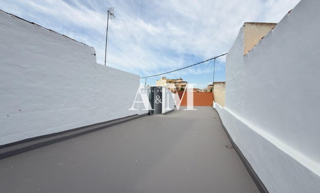 Long Term Rental - Commercial - Torrevieja - El Acequión - Los Náufragos