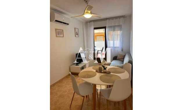 Alquiler a largo plazo - Apartamento / piso - Torrevieja - El Acequión - Los Náufragos