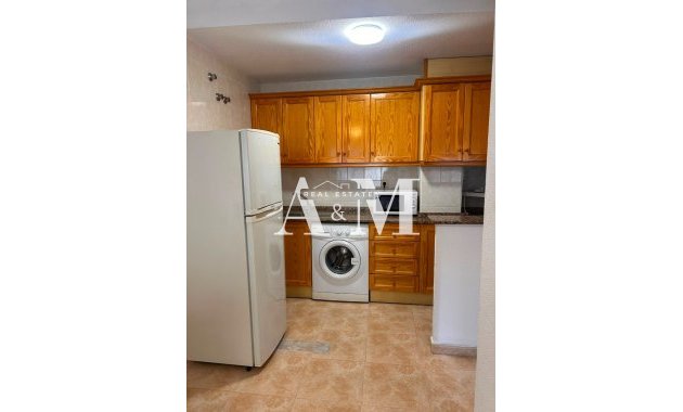 Alquiler a largo plazo - Apartamento / piso - Torrevieja - El Acequión - Los Náufragos