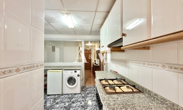 Resale - Apartment / flat - Torrevieja - Playa del Cura