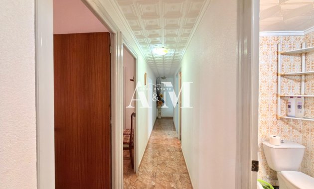 Resale - Apartment / flat - Torrevieja - Playa del Cura