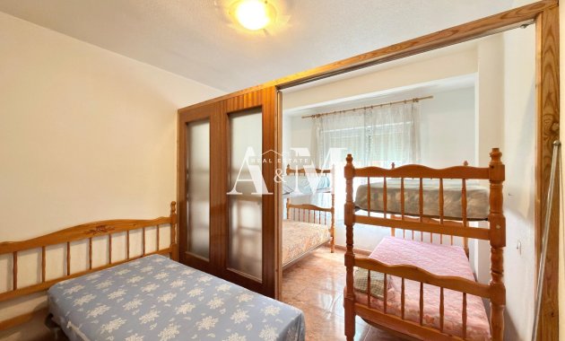 Resale - Apartment / flat - Torrevieja - Playa del Cura