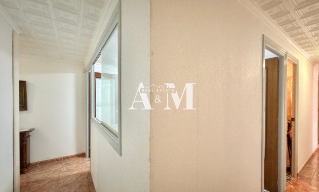 Resale - Apartment / flat - Torrevieja - Playa del Cura