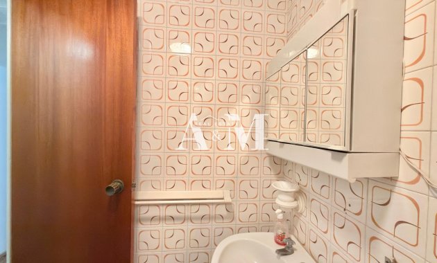 Resale - Apartment / flat - Torrevieja - Playa del Cura