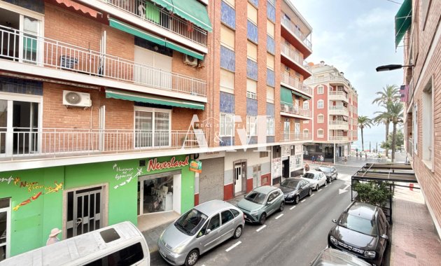 Resale - Apartment / flat - Torrevieja - Playa del Cura