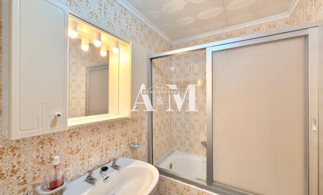 Resale - Apartment / flat - Torrevieja - Playa del Cura